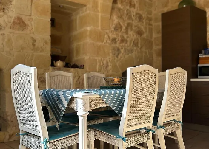 Tal-bambinu Boutique Шаара